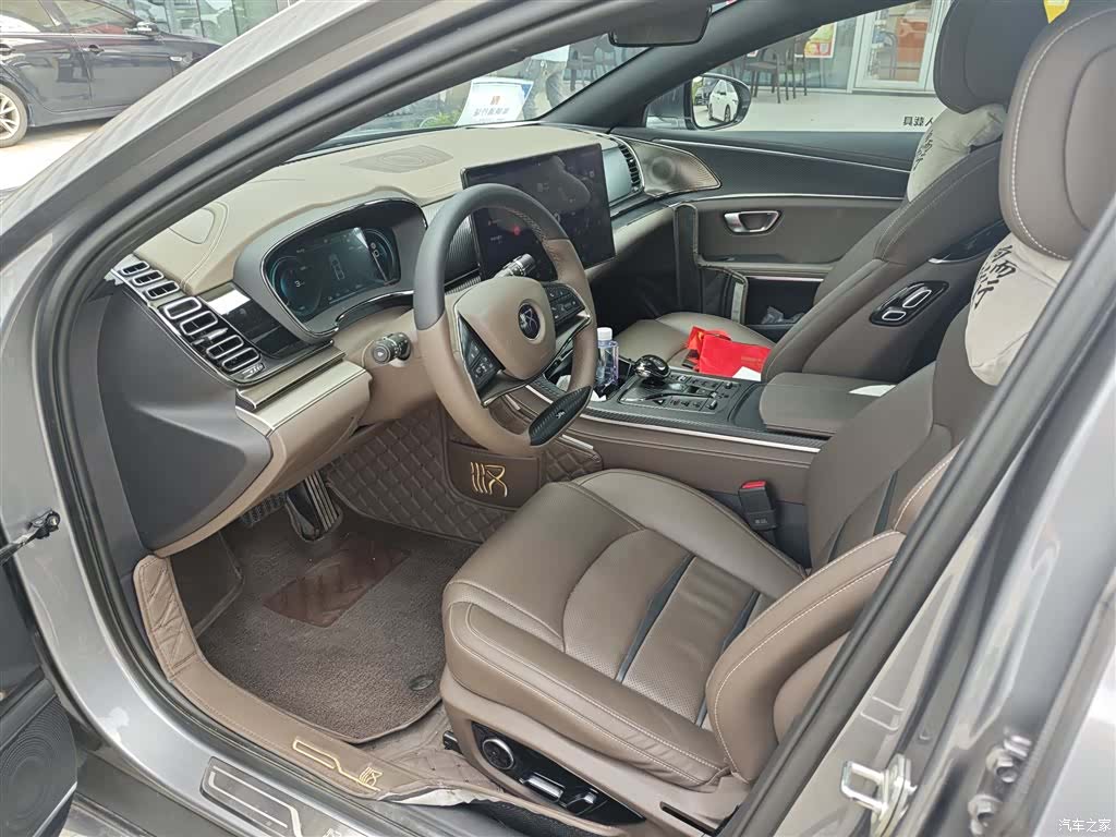 BYD Han, 2022 8