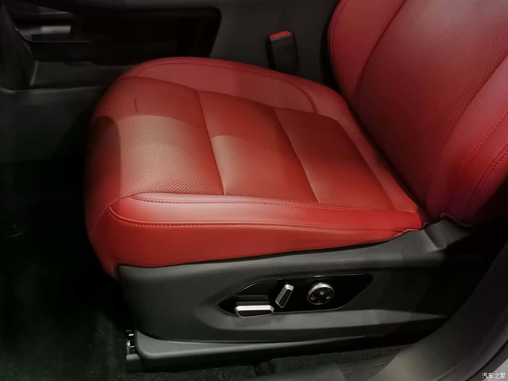 AITO M5, 2025 20