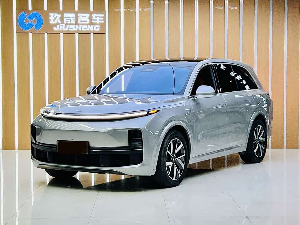 Li Auto L8