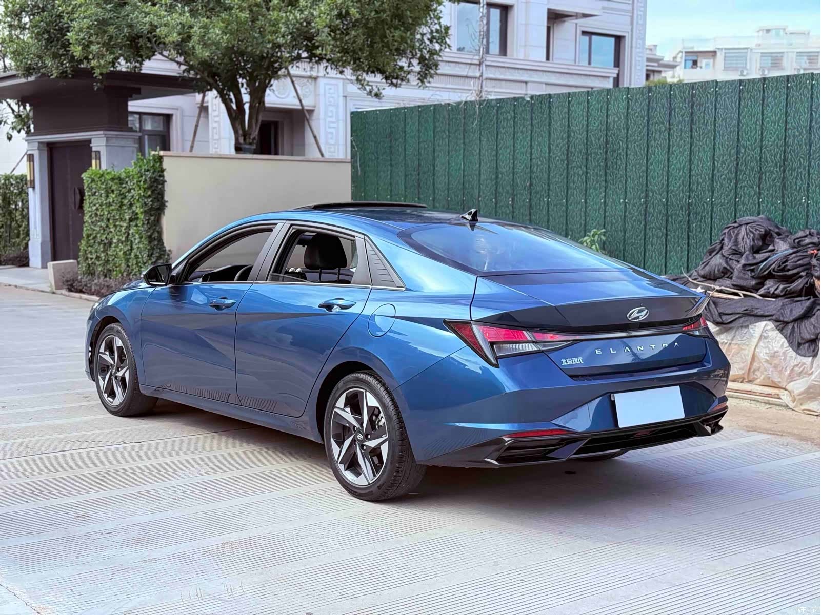 Hyundai Elantra, 2021 7