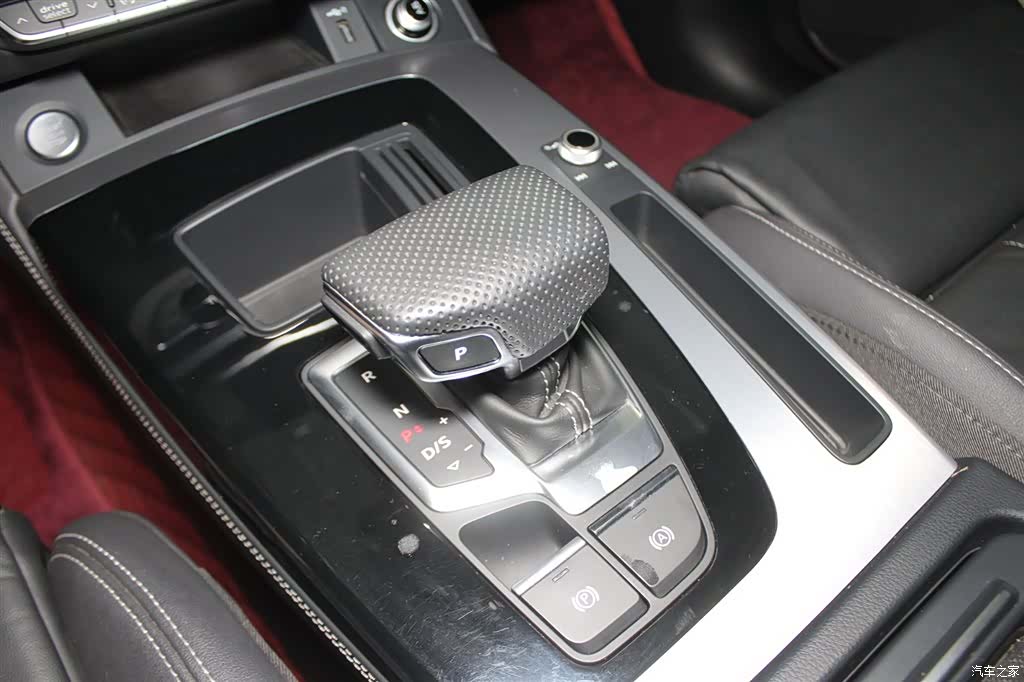 Audi Q5L, 2024 12