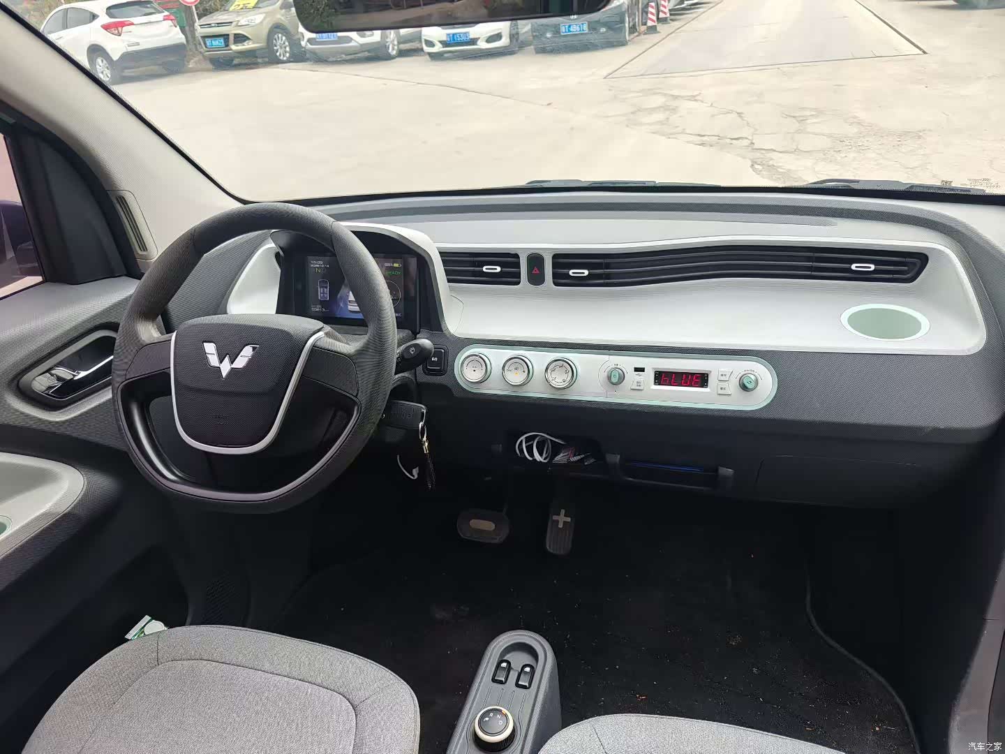Wuling MINIEV, 2023 7