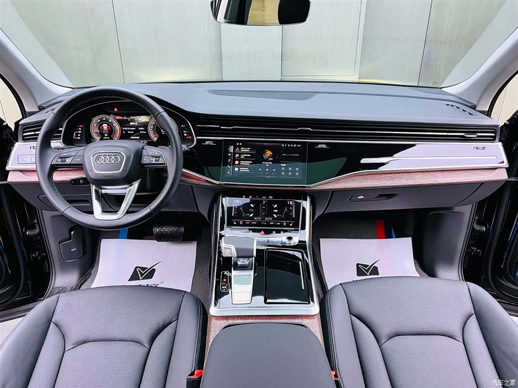 Audi Q7, 2026 9