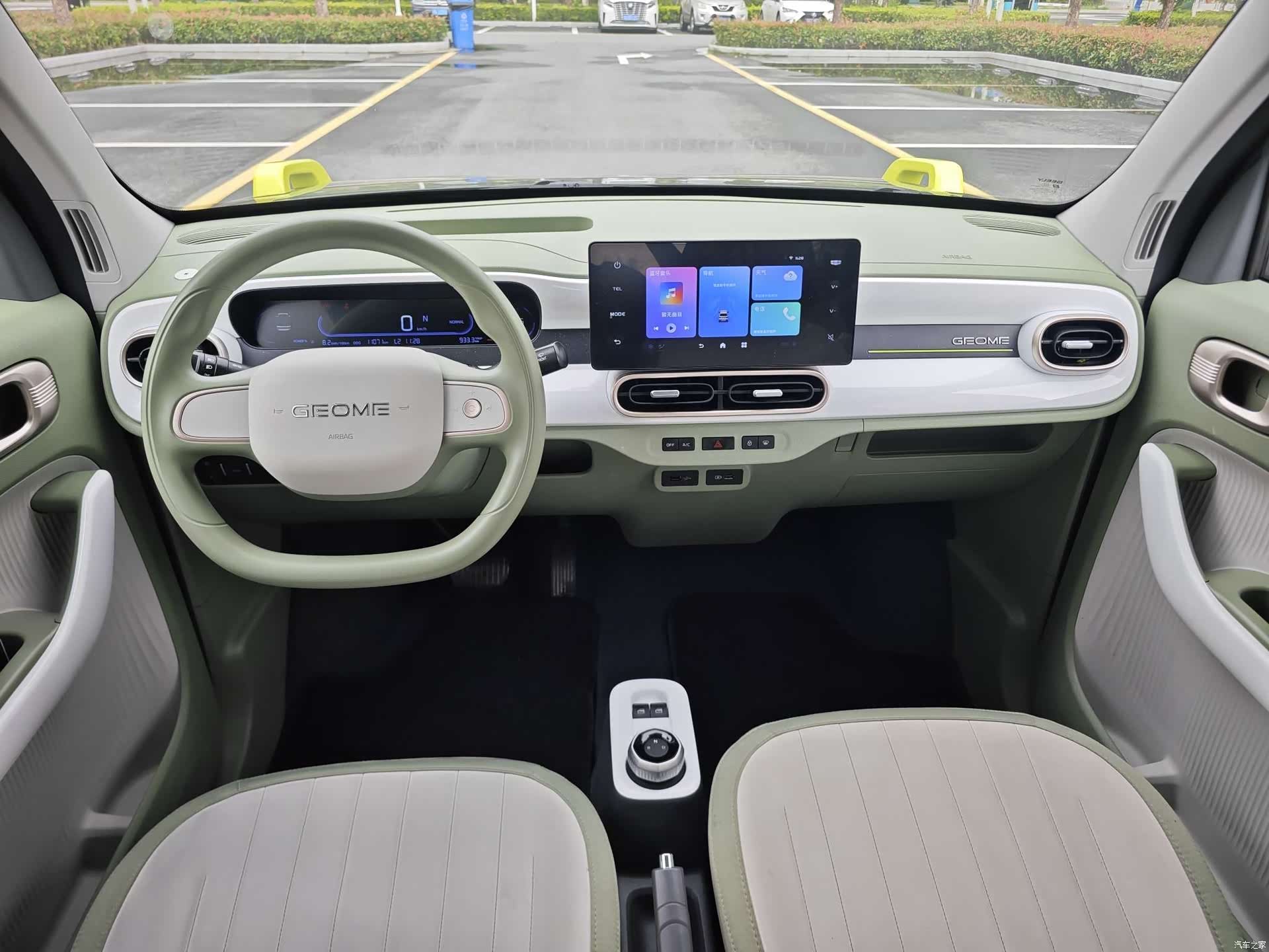 Geely Panda, 2025 9