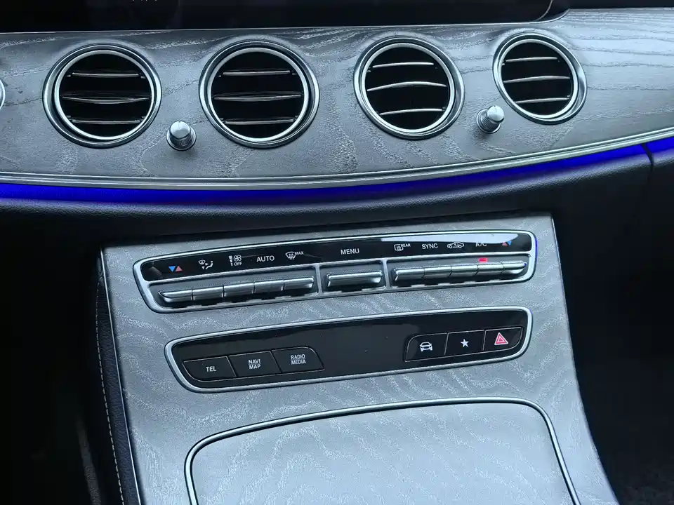 Mercedes-Benz E-class Mercedes-Benz E-class