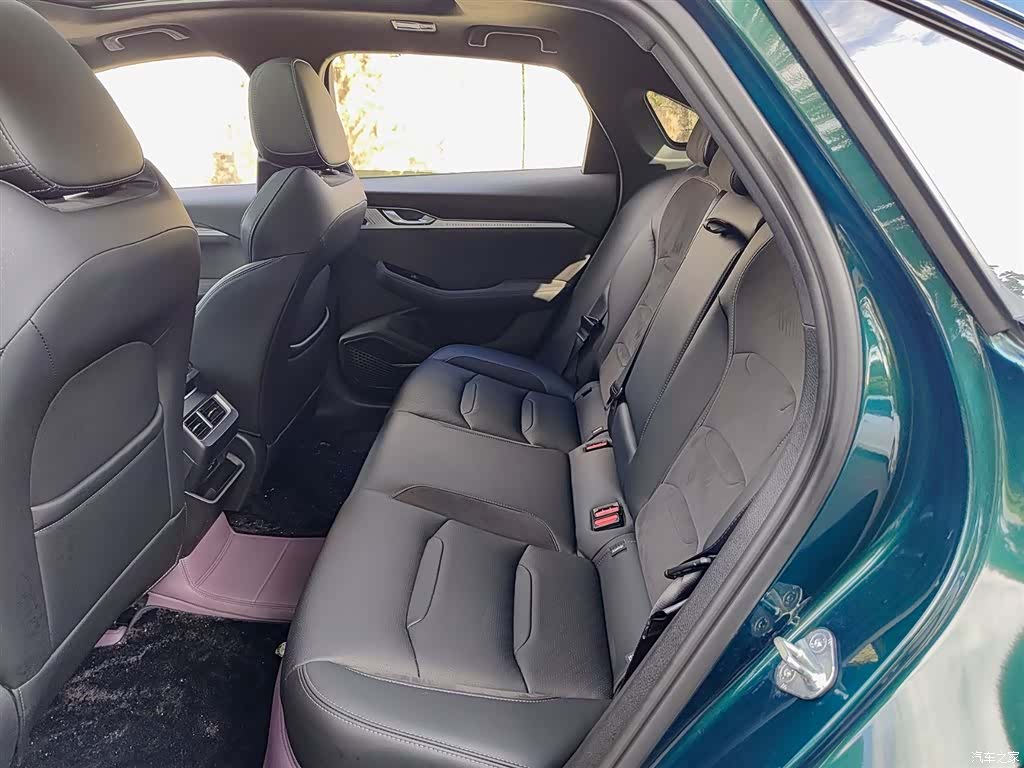 Geely Preface, 2024 8