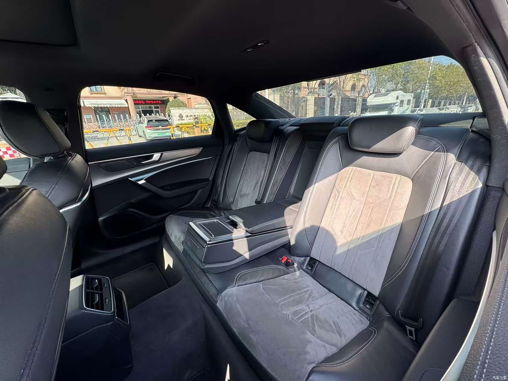 Audi A6L, 2022 15