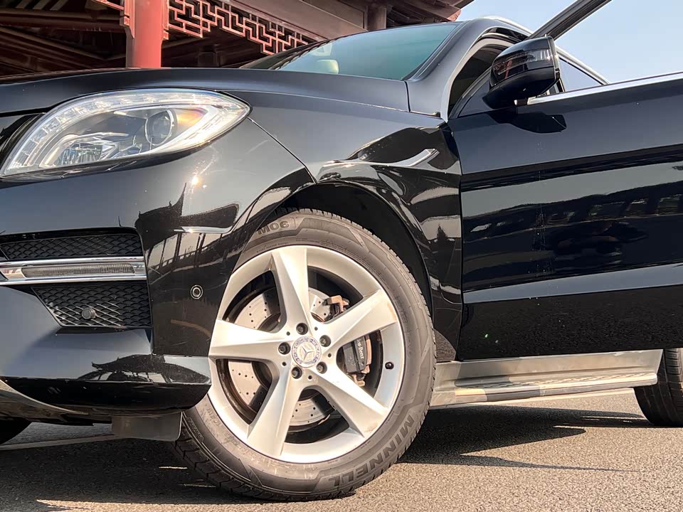 Mercedes-Benz M class