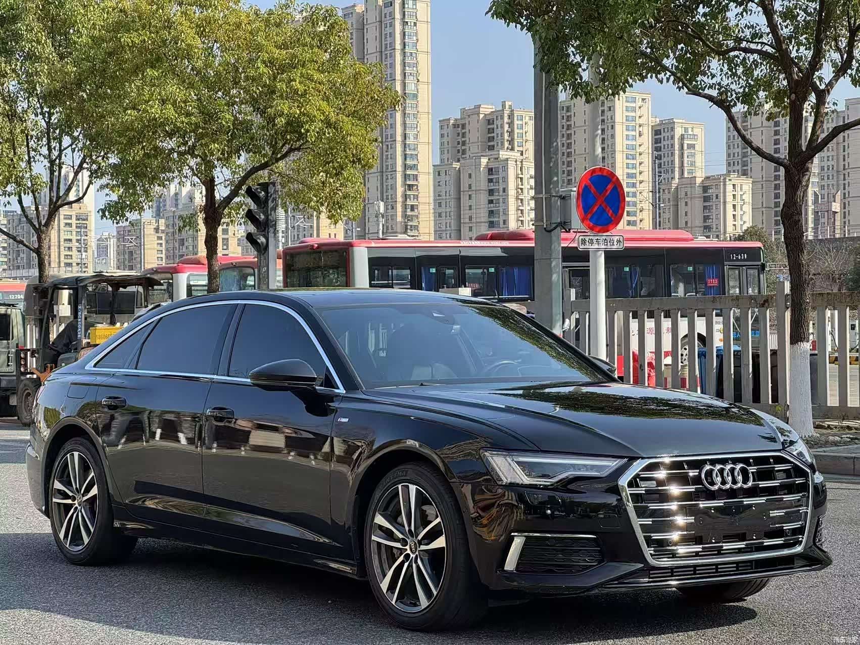 Audi A6L, 2022 3