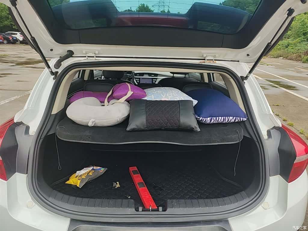 Geely Emgrand, 2017 9