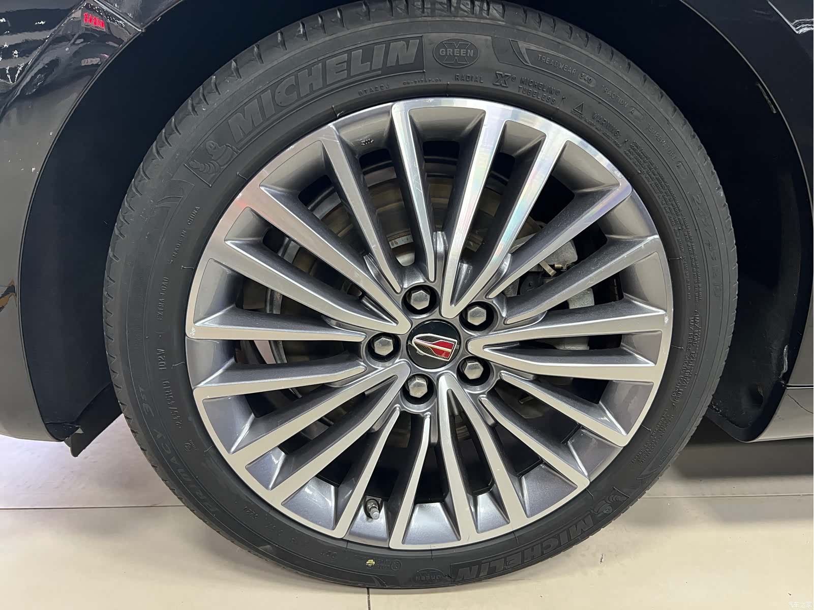 Hongqi H9, 2021 13