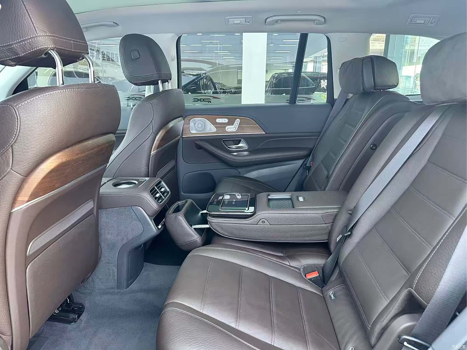 Mercedes-Benz GLS, 2020 12