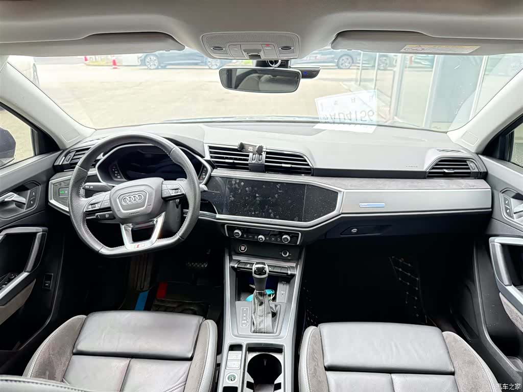 Audi Q3, 2022 8