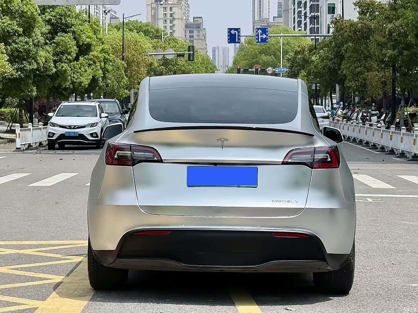 Tesla Model Y, 2023 8