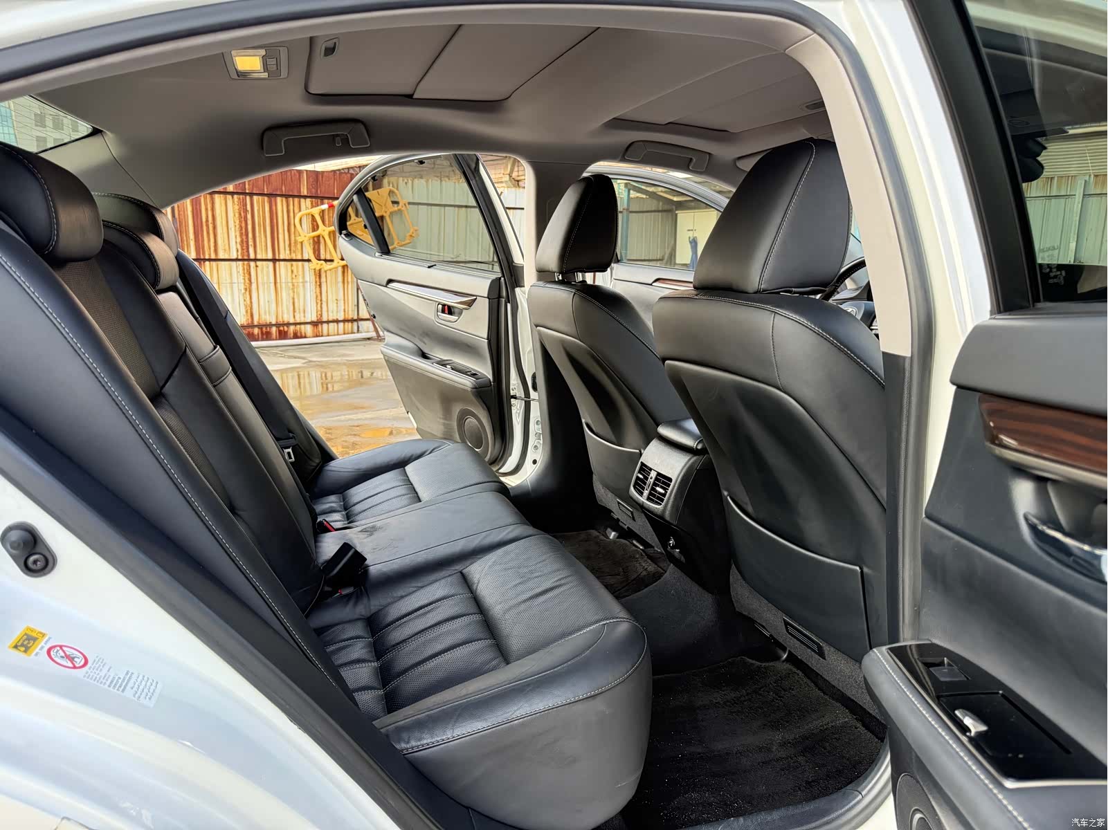 Lexus ES, 2016 8