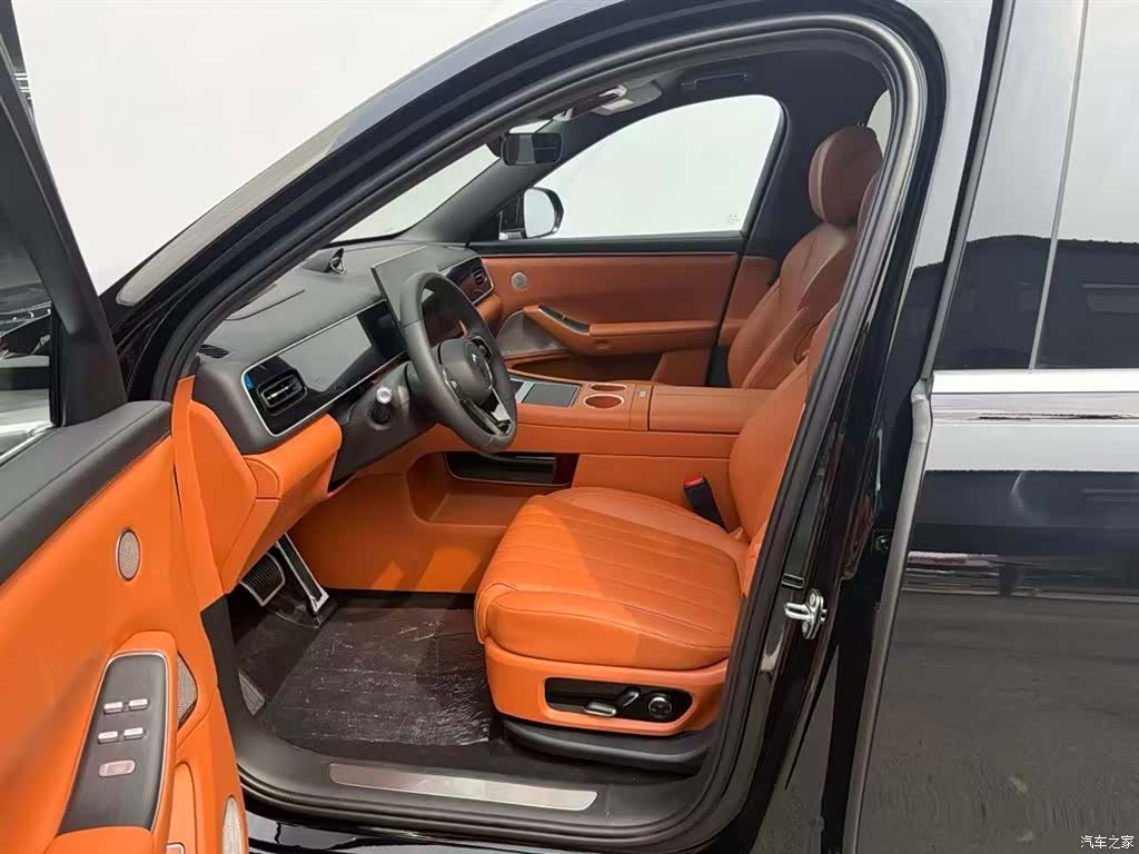 AITO M7, 2026 все фото