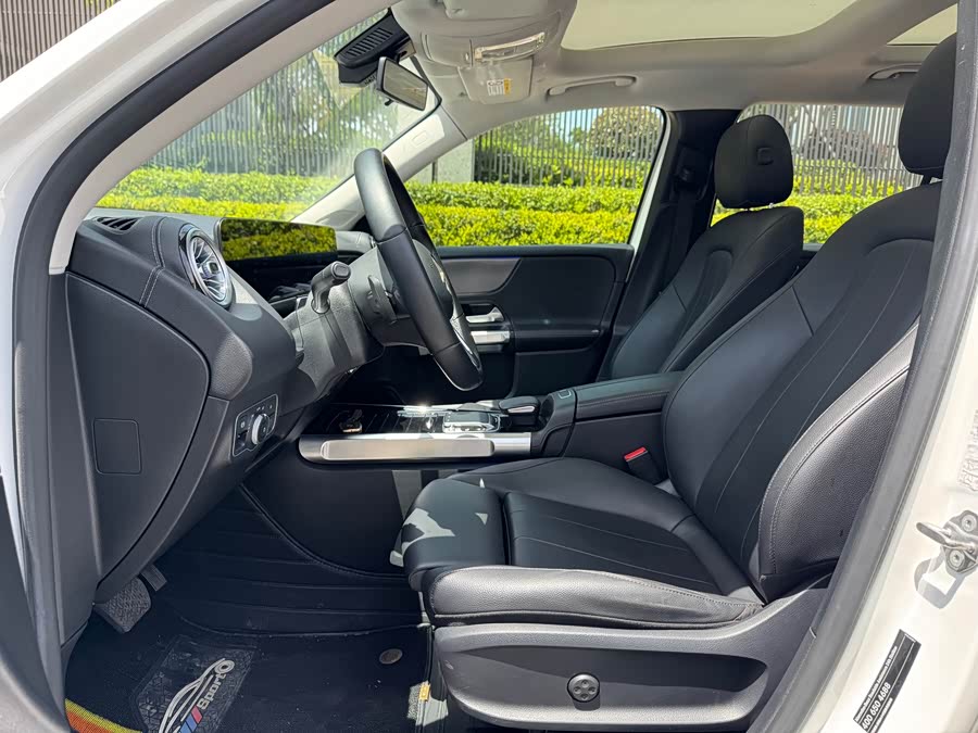 Mercedes-Benz GLB 2020, фото 4