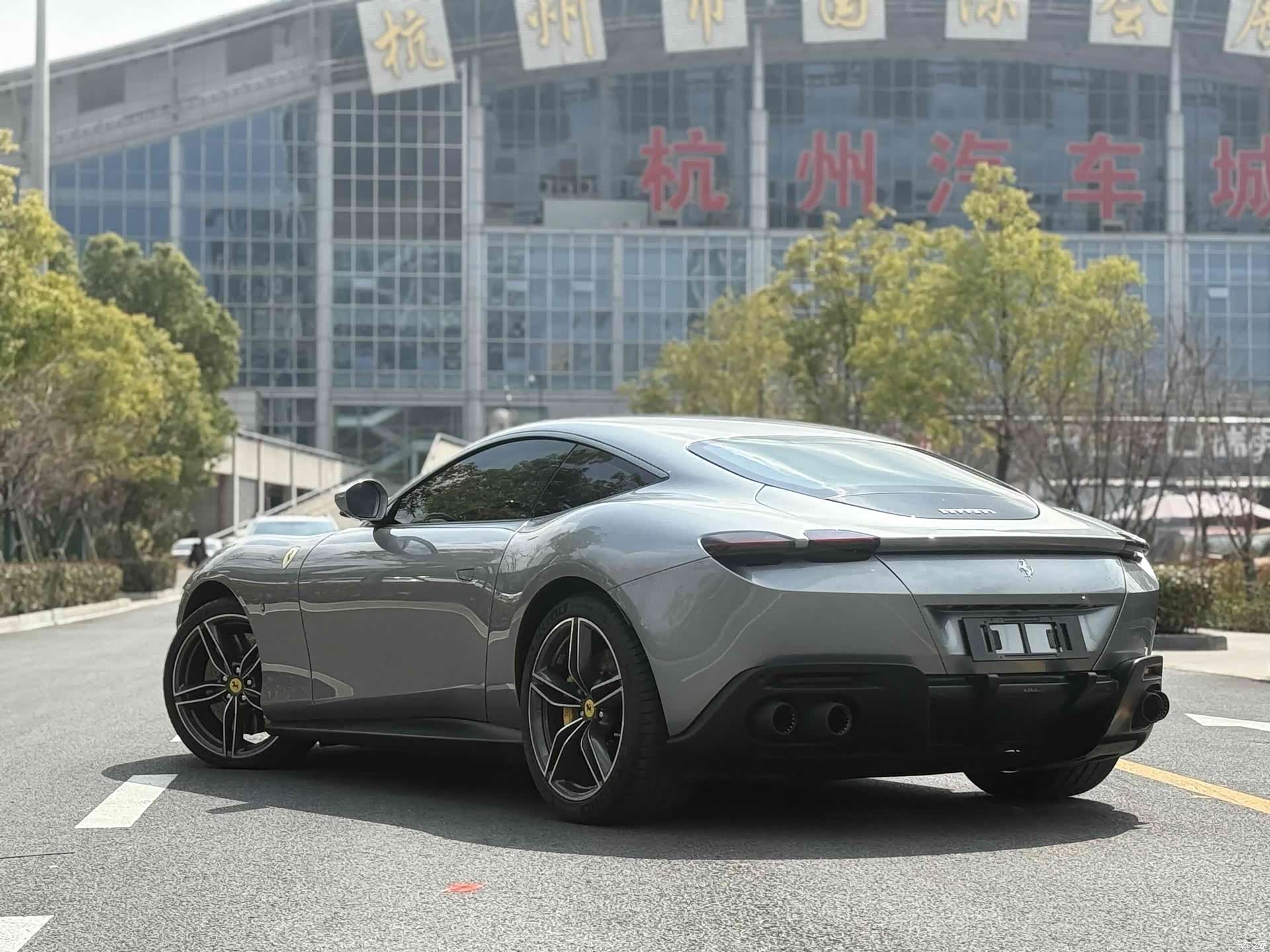 Ferrari Roma, 2021 все фото