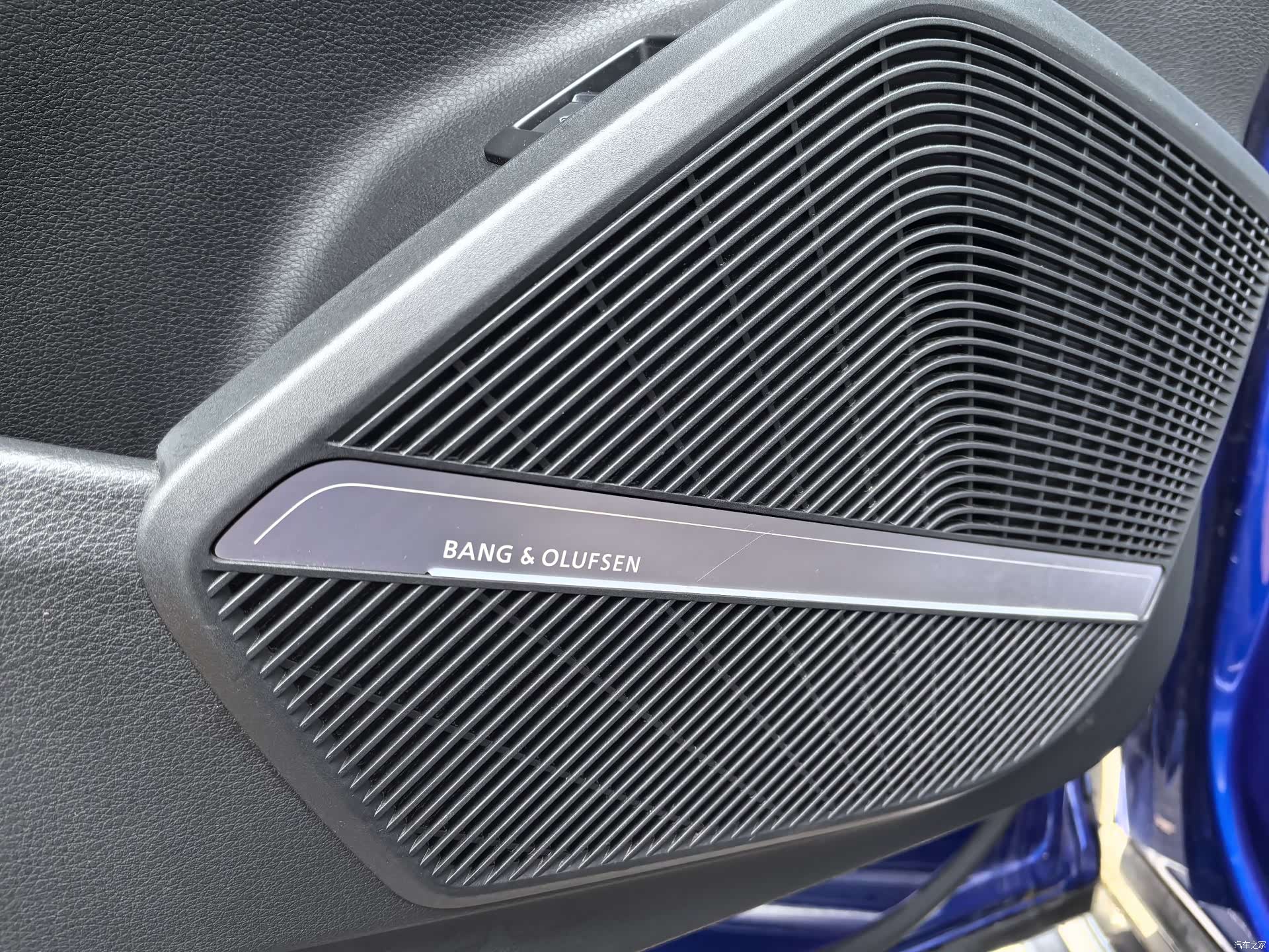 Audi Q5L, 2022 10