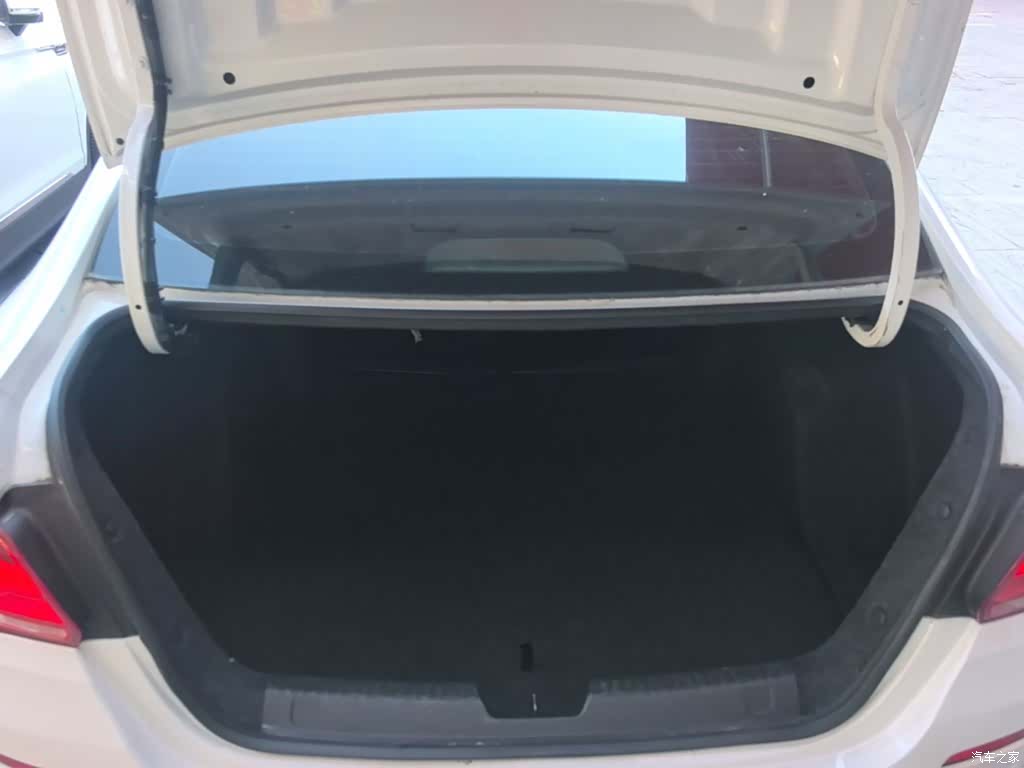 Chevrolet 320, 2019 19