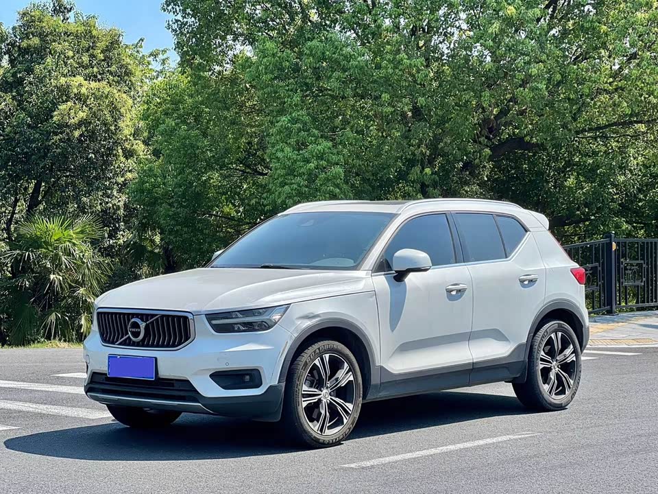 Volvo XC40