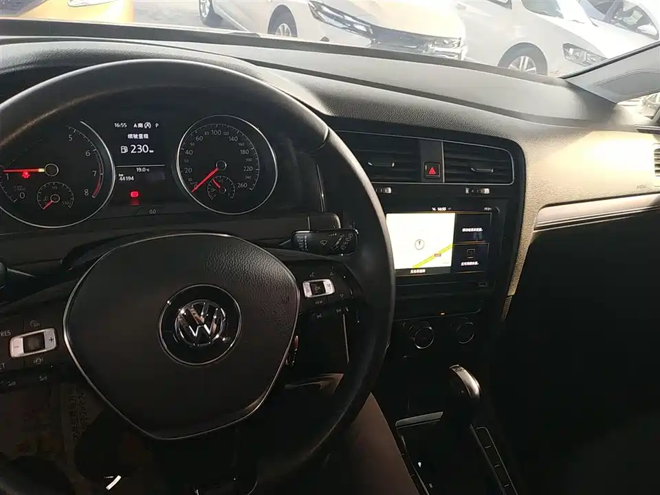 Volkswagen golf