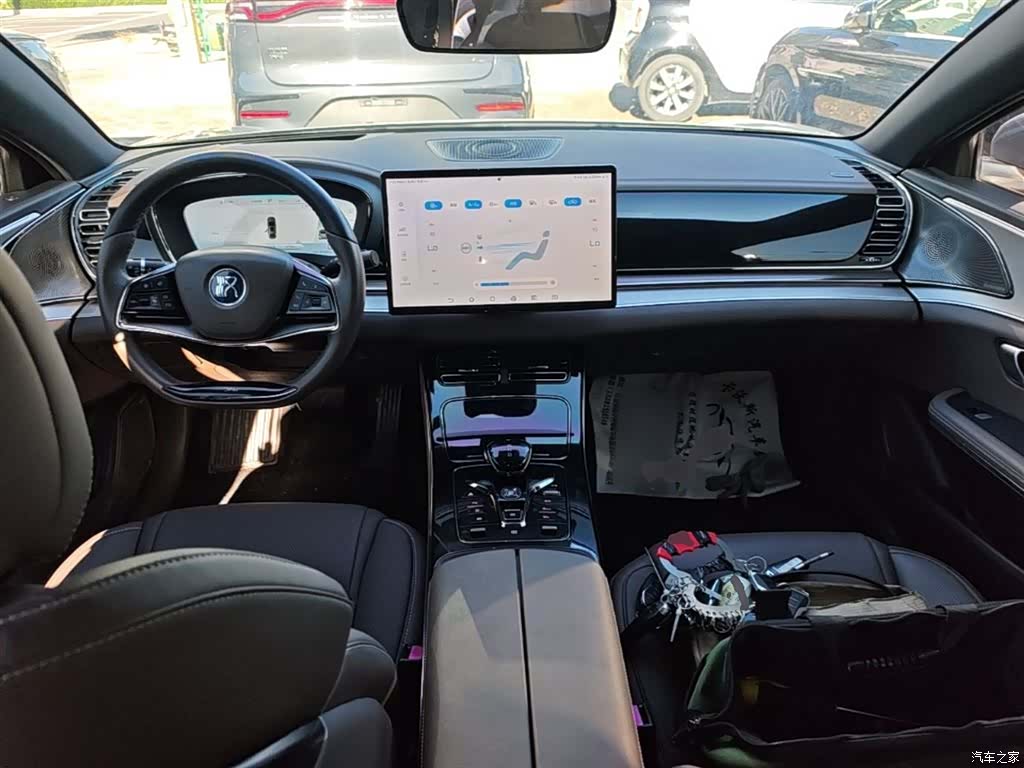 BYD Han, 2022 10