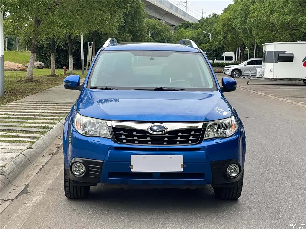 Subaru Forester, 2012 3