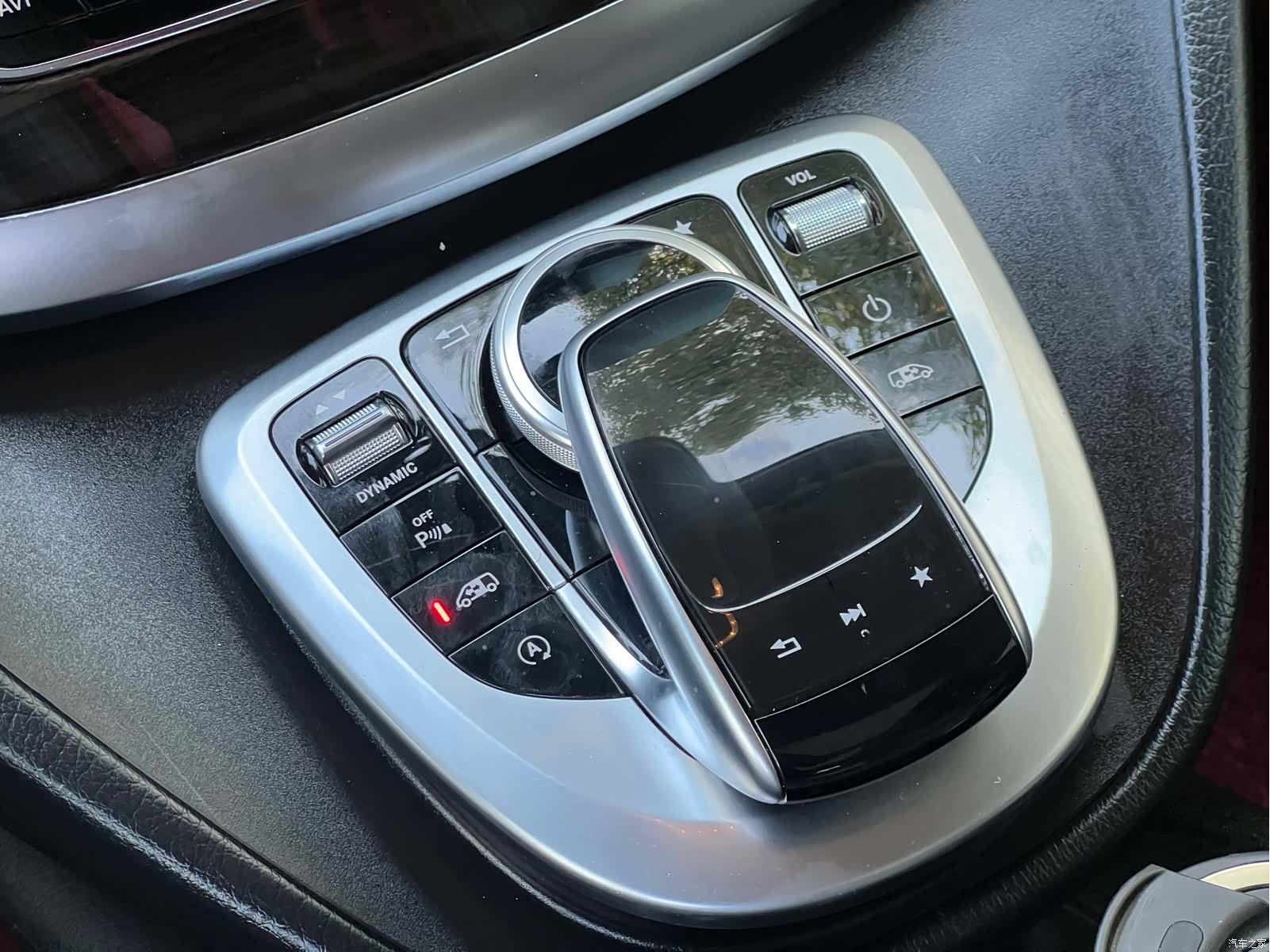 Mercedes-Benz V-Class, 2019 12
