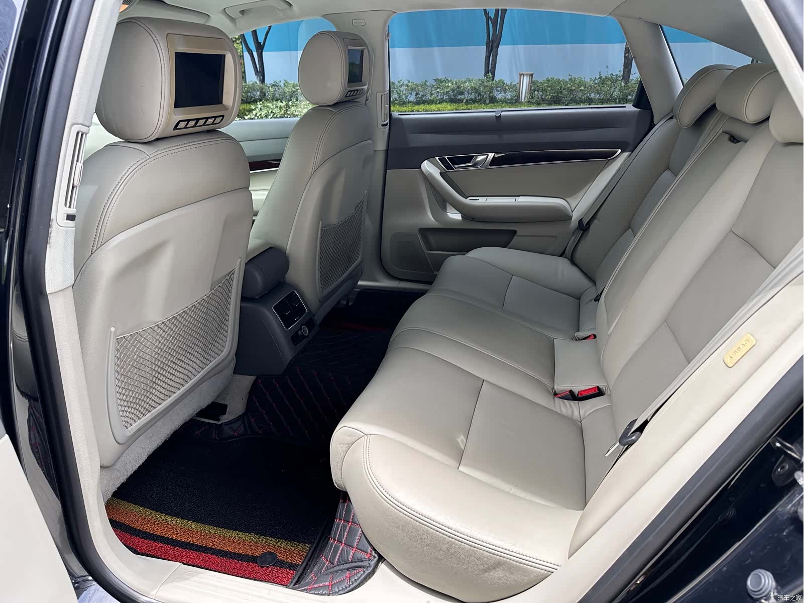 Audi A6L, 2011 8