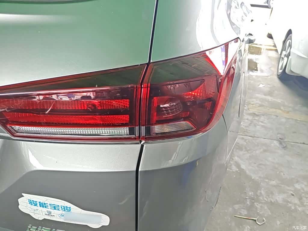 Wuling 360, 2018 8