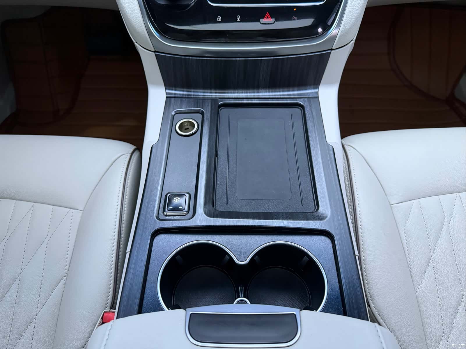 Buick GL8, 2021 13