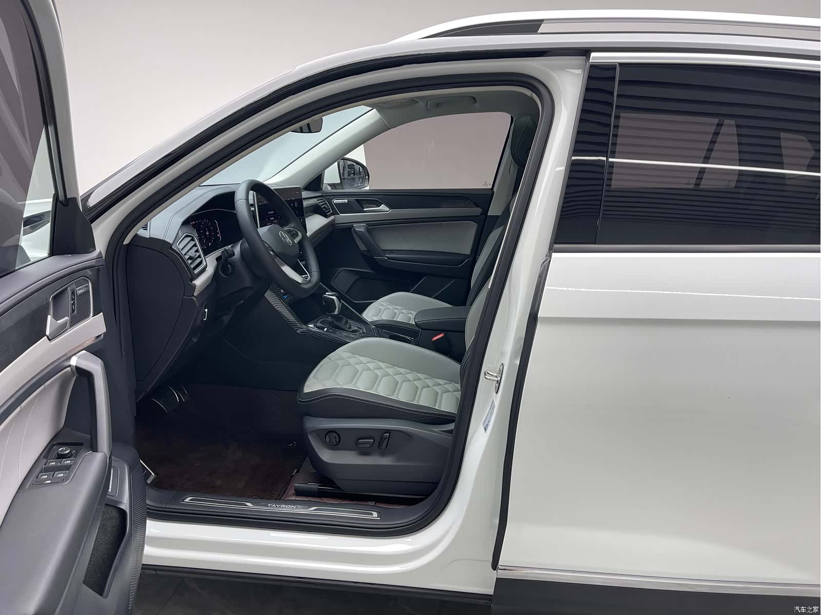 Volkswagen Tayron, 2023 16