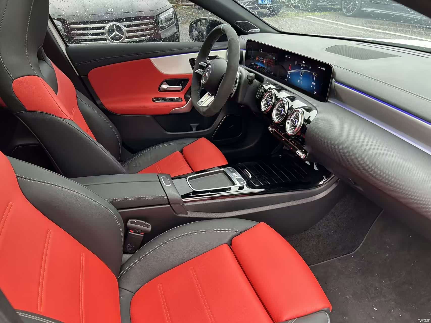 Mercedes-Benz A-Class, 2024 14