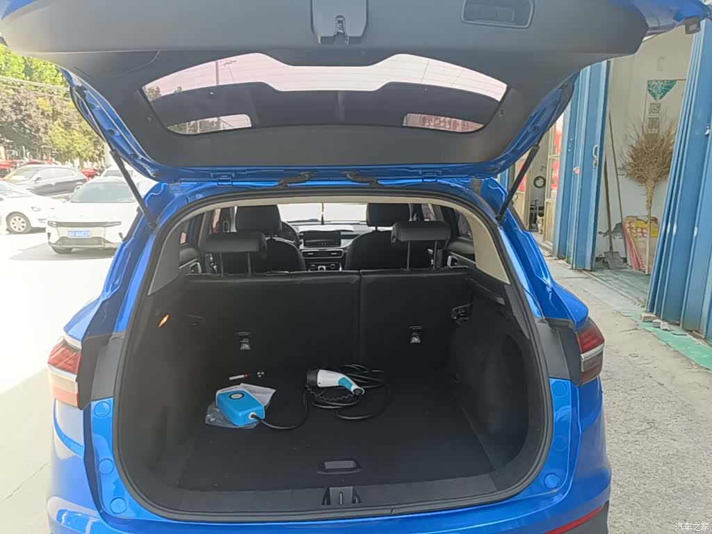 Geely Coolray, 2021 19