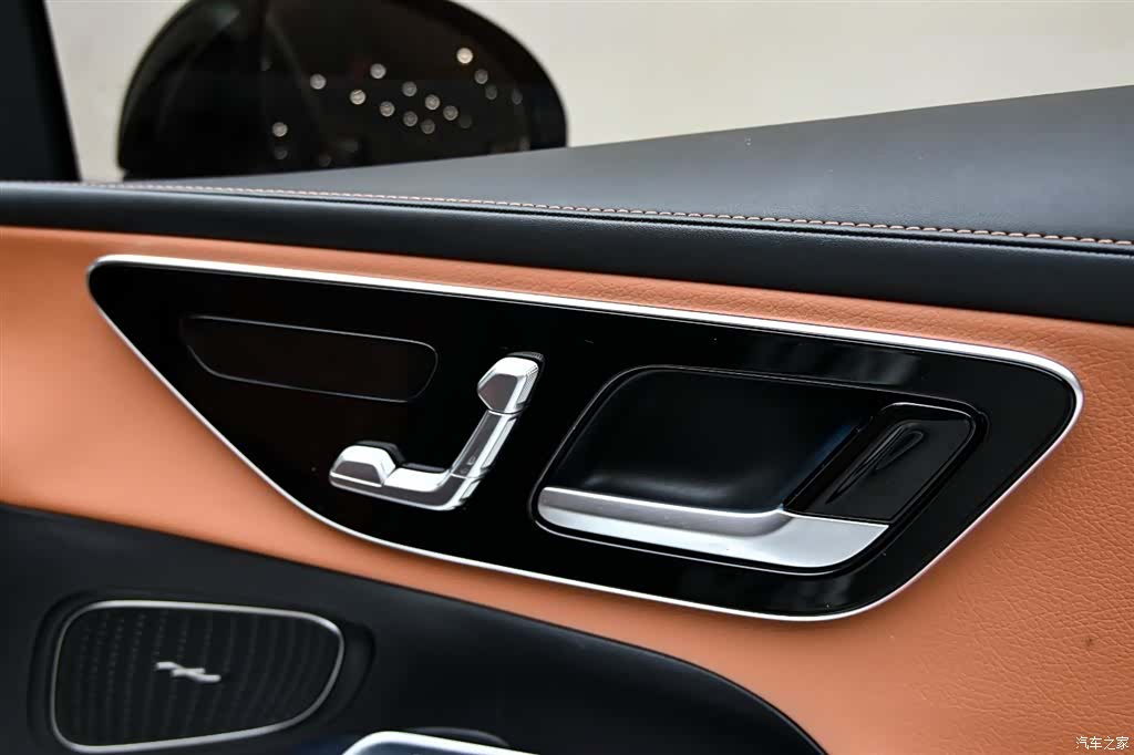 Mercedes-Benz GLC, 2023 29