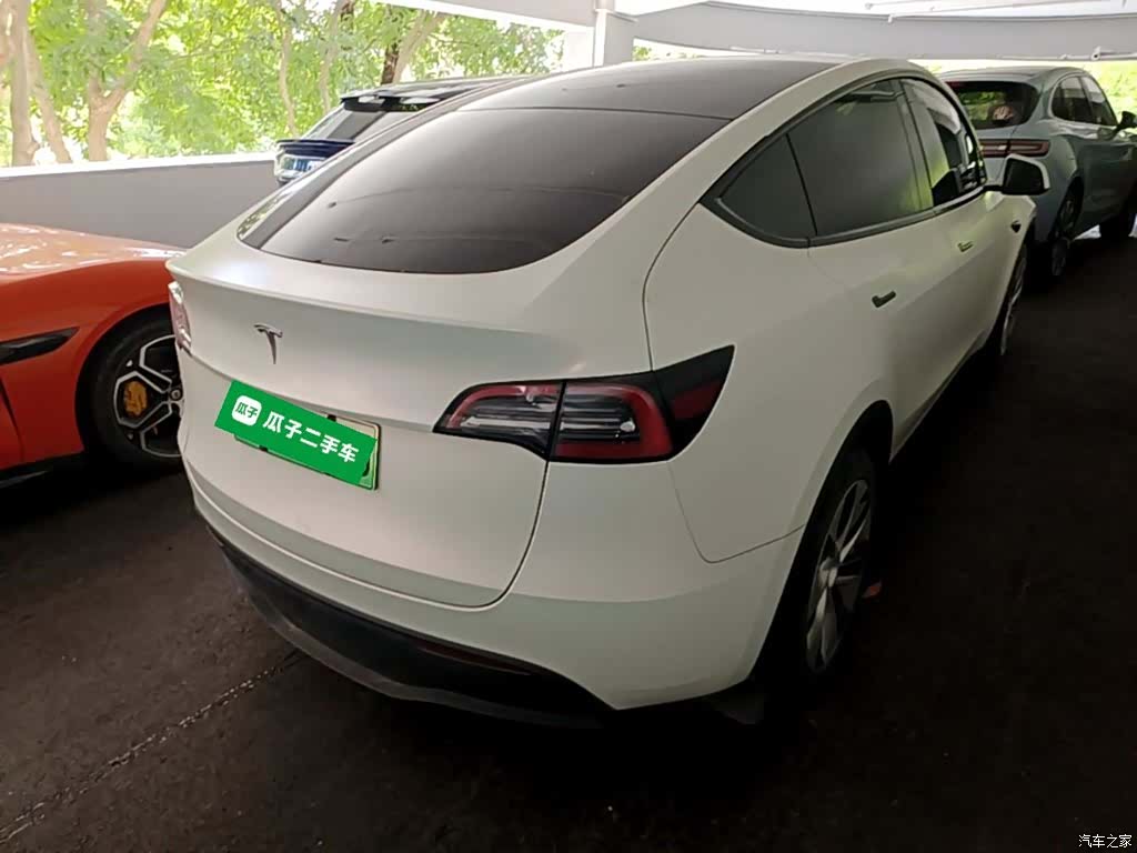Tesla Model Y, 2022 7