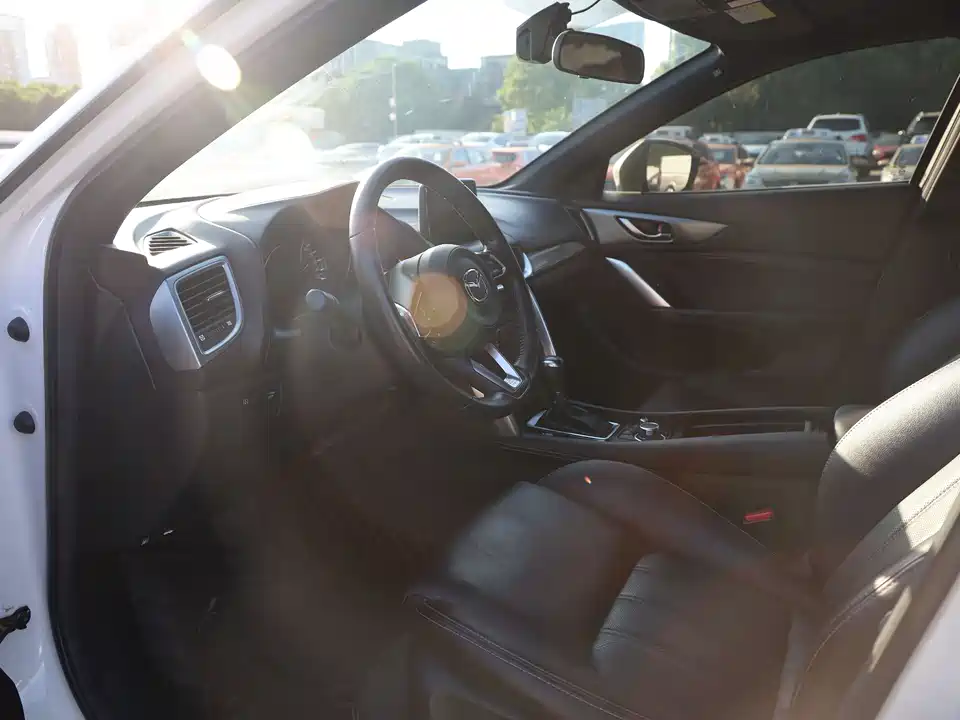 Mazda CX-4