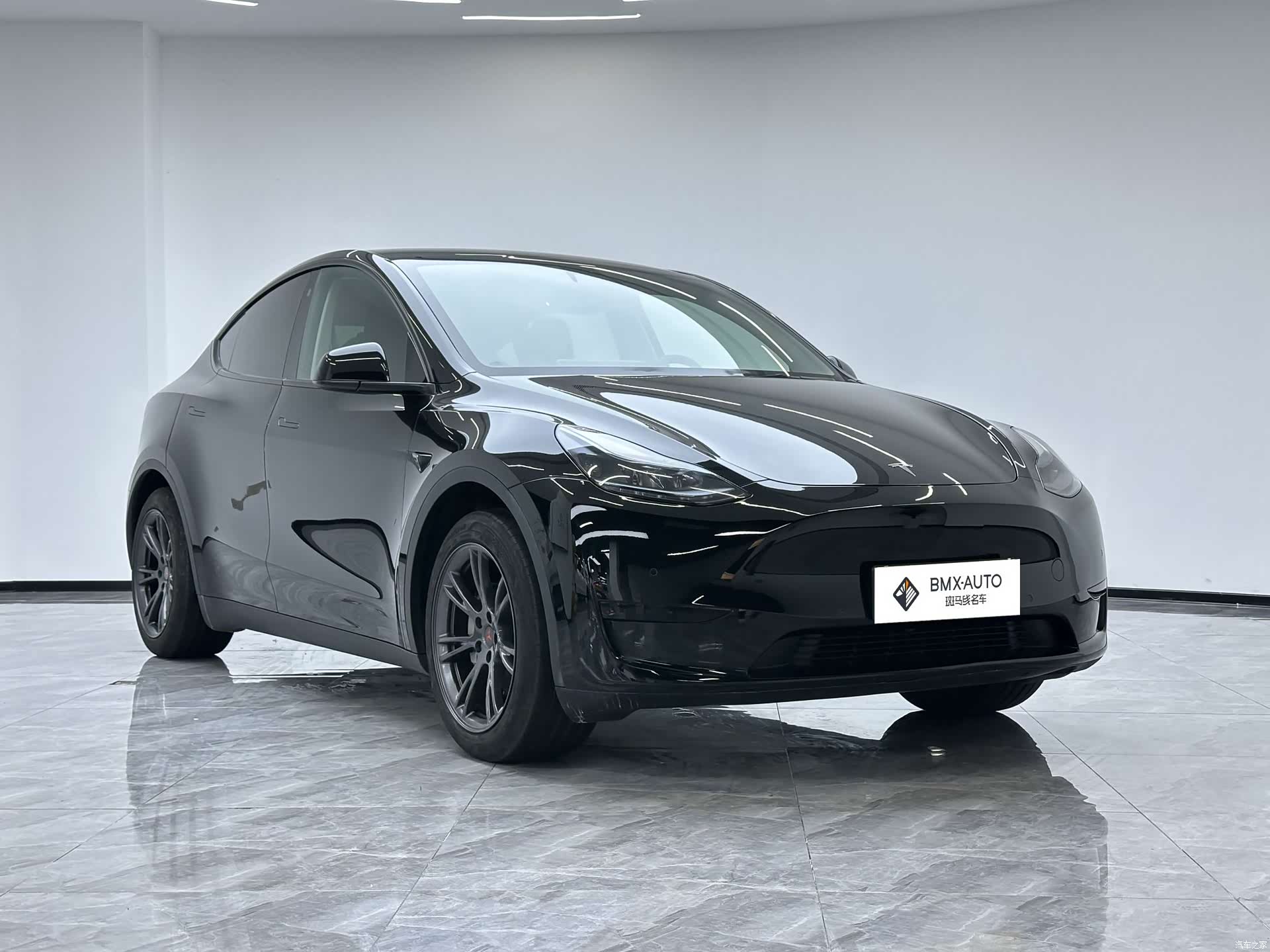 Tesla Model Y, 2023 2