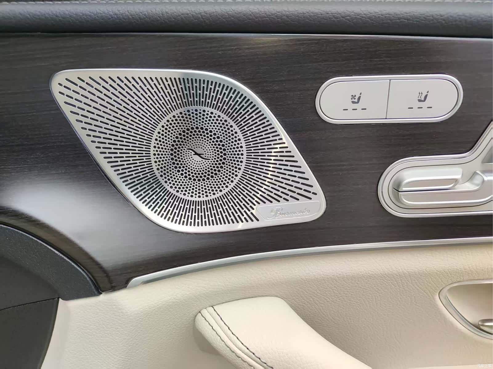 Mercedes-Benz GLS, 2024 6