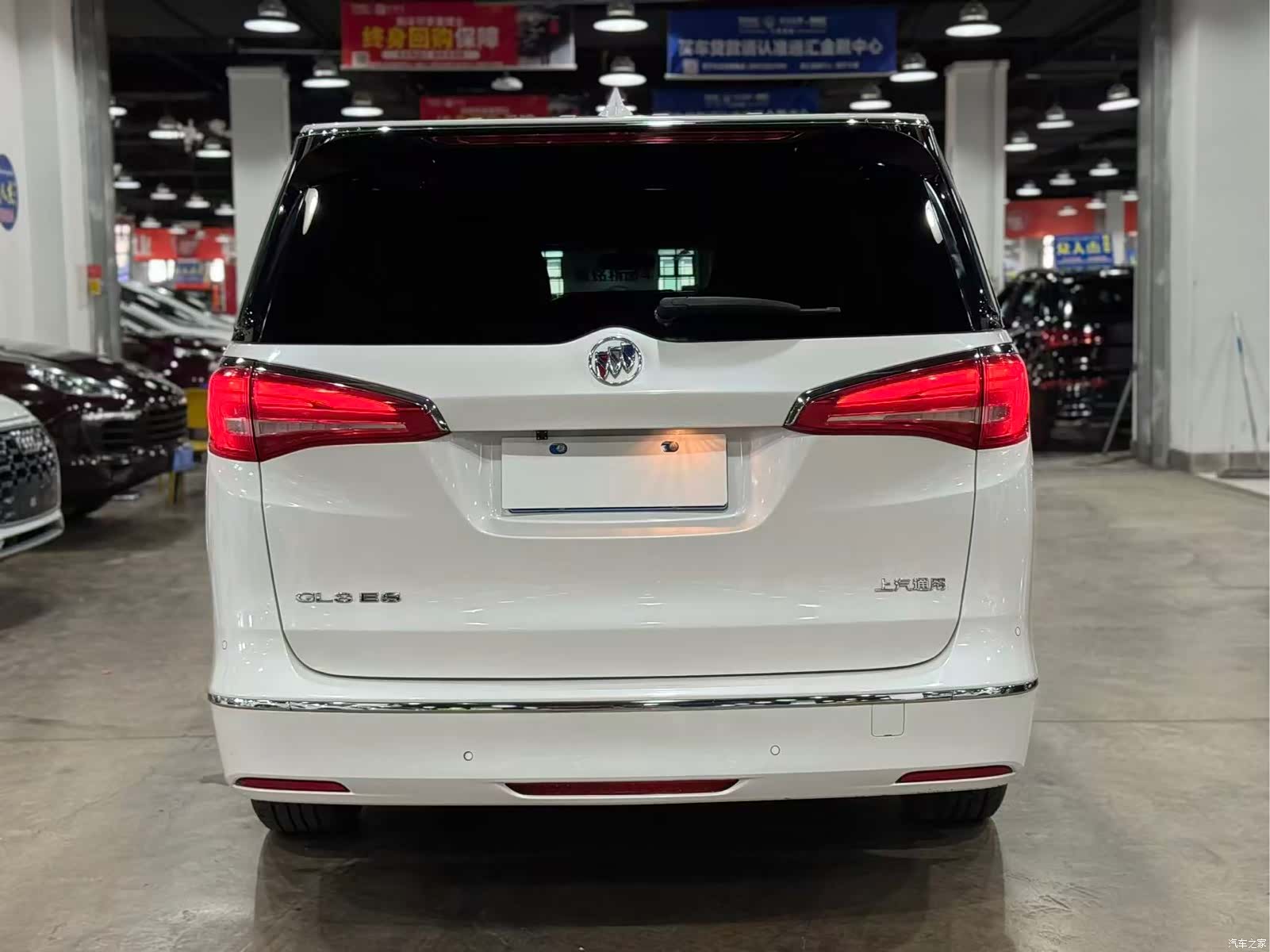 Buick GL8, 2017 4