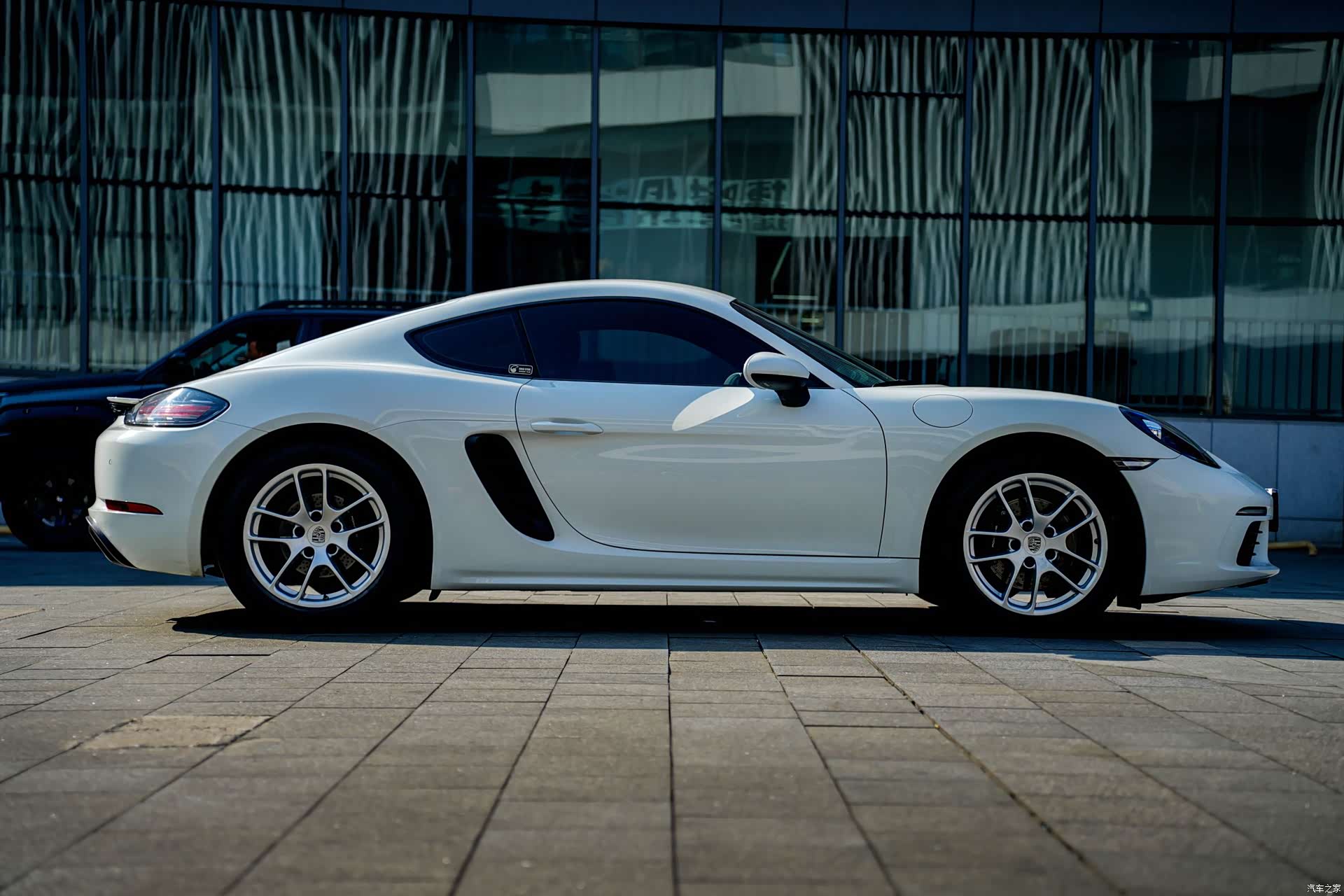 Porsche Cayman, 2018 15