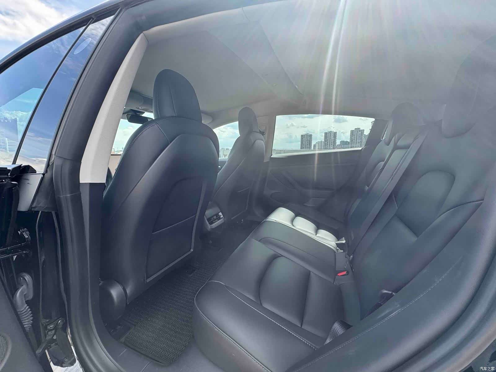 Tesla Model 3, 2022 10
