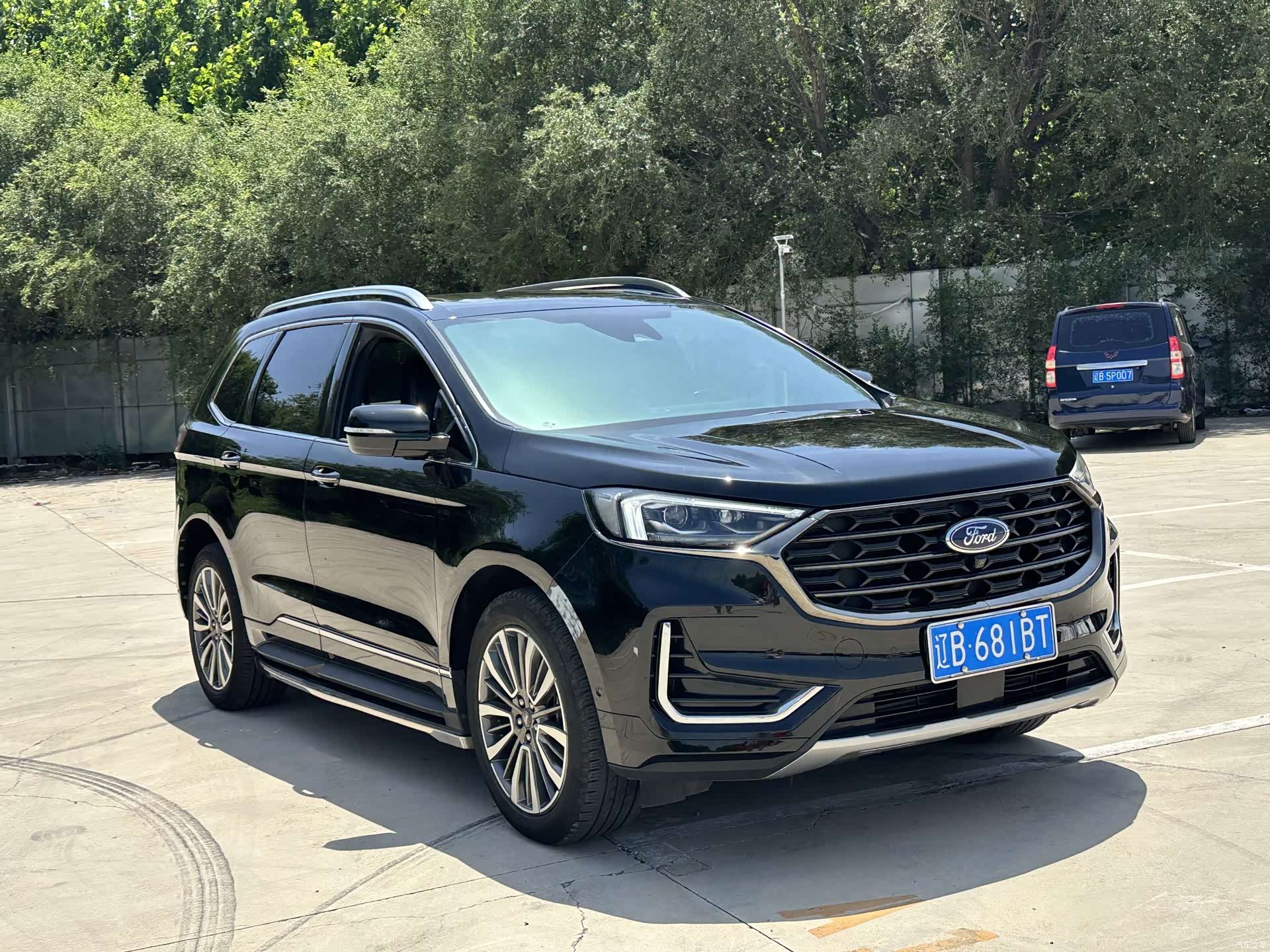 Ford Edge, 2021 3