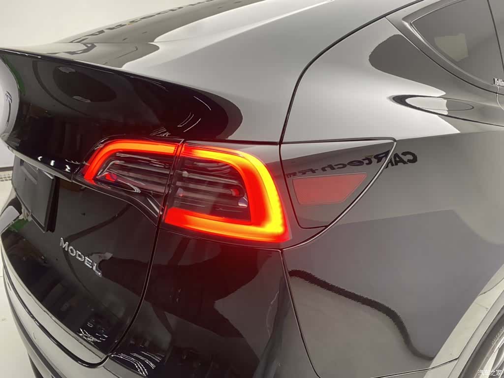 Tesla Model Y, 2024 10