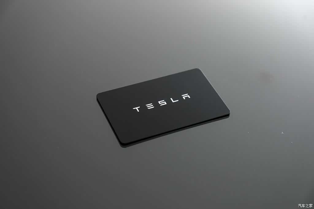 Tesla Model Y, 2023 9