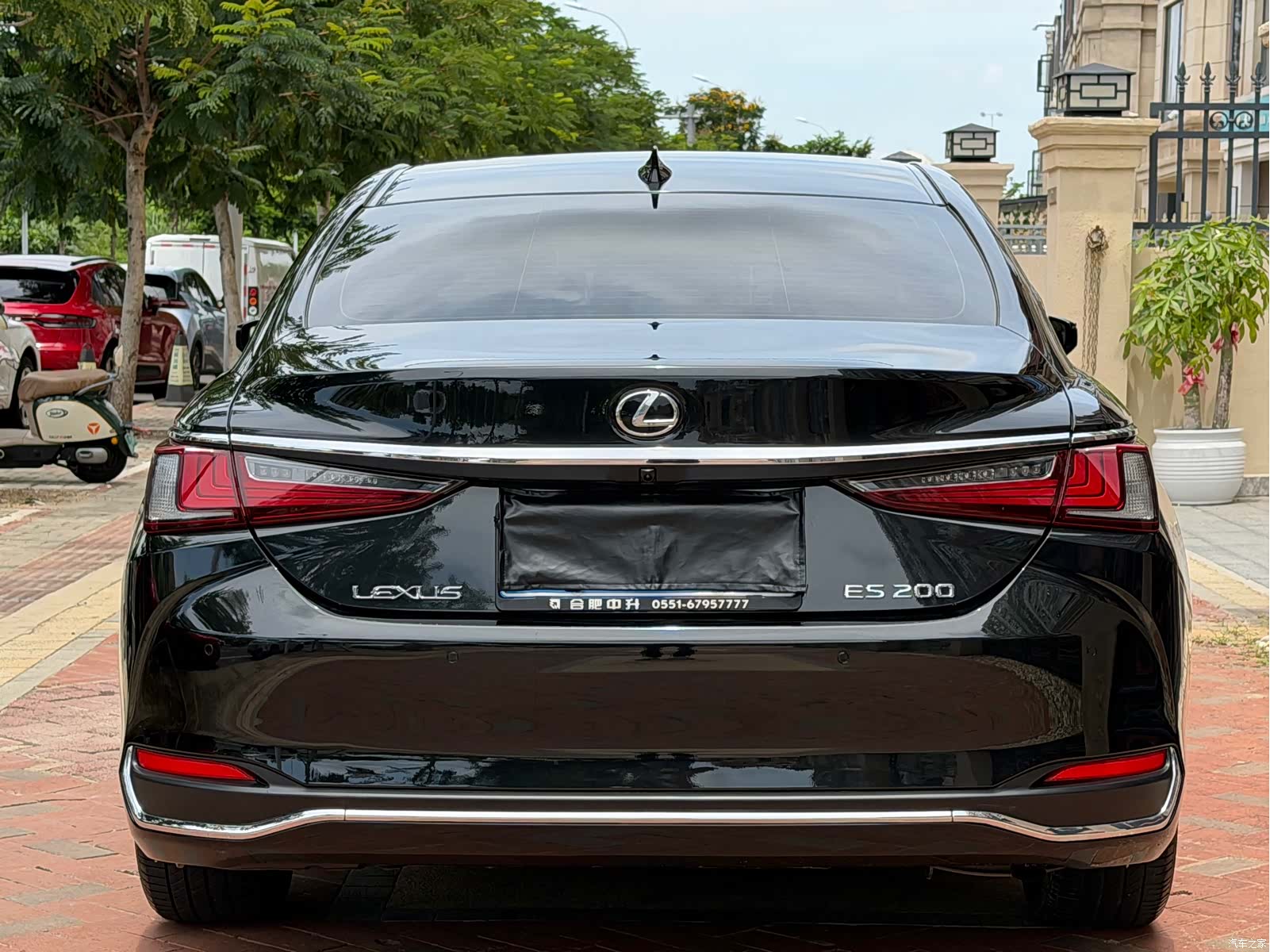 Lexus ES, 2022 8