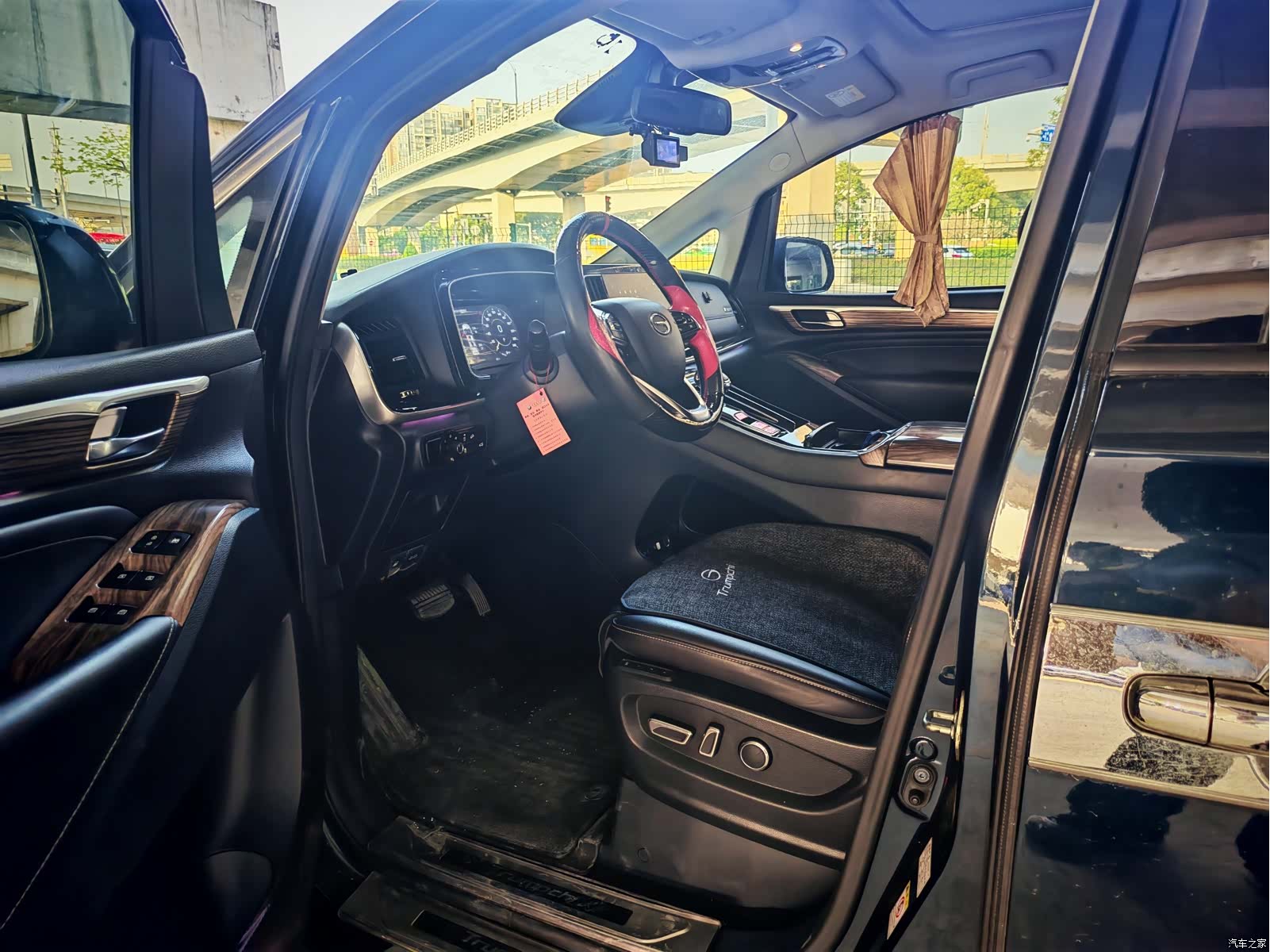 Trumpchi M8, 2021 4