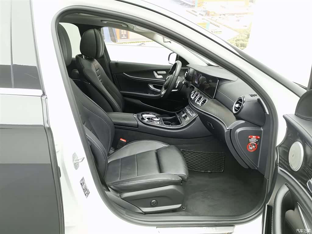 Mercedes-Benz E-Class, 2018 23