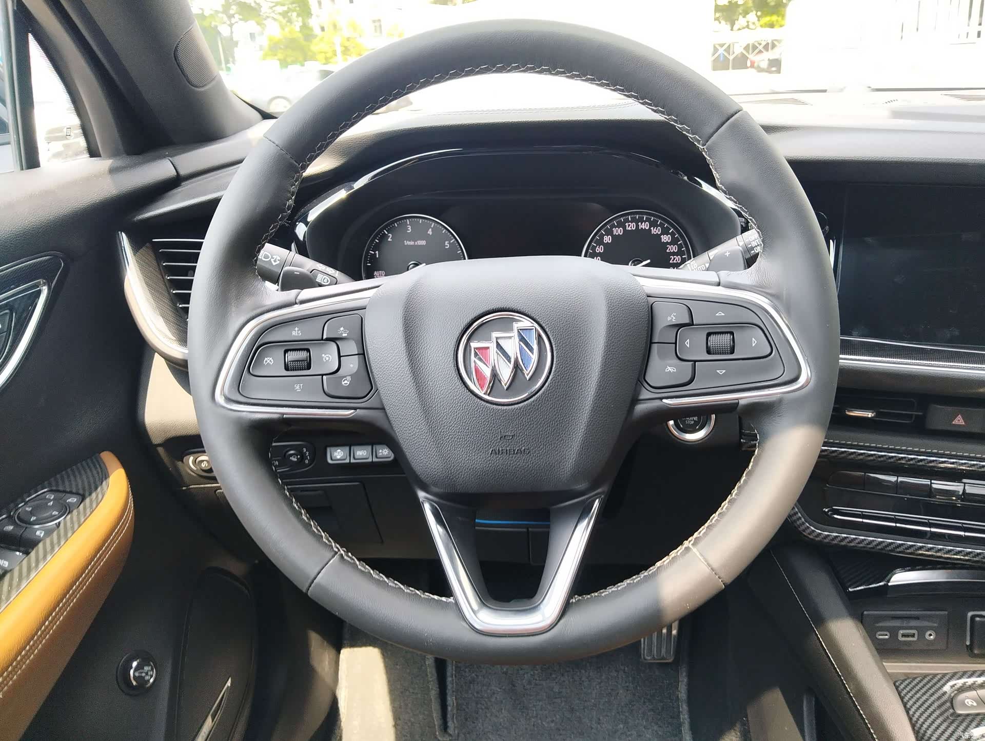Buick Envision, 2021 10
